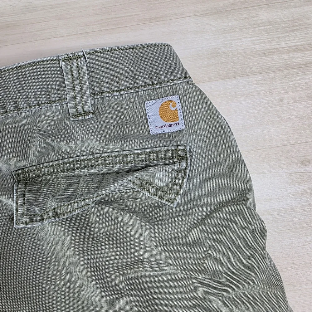 Carhartt Green Olive Cargo Shorts Relaxed 10” Inseam 100277 301 Distressed - Picture 7 of 8